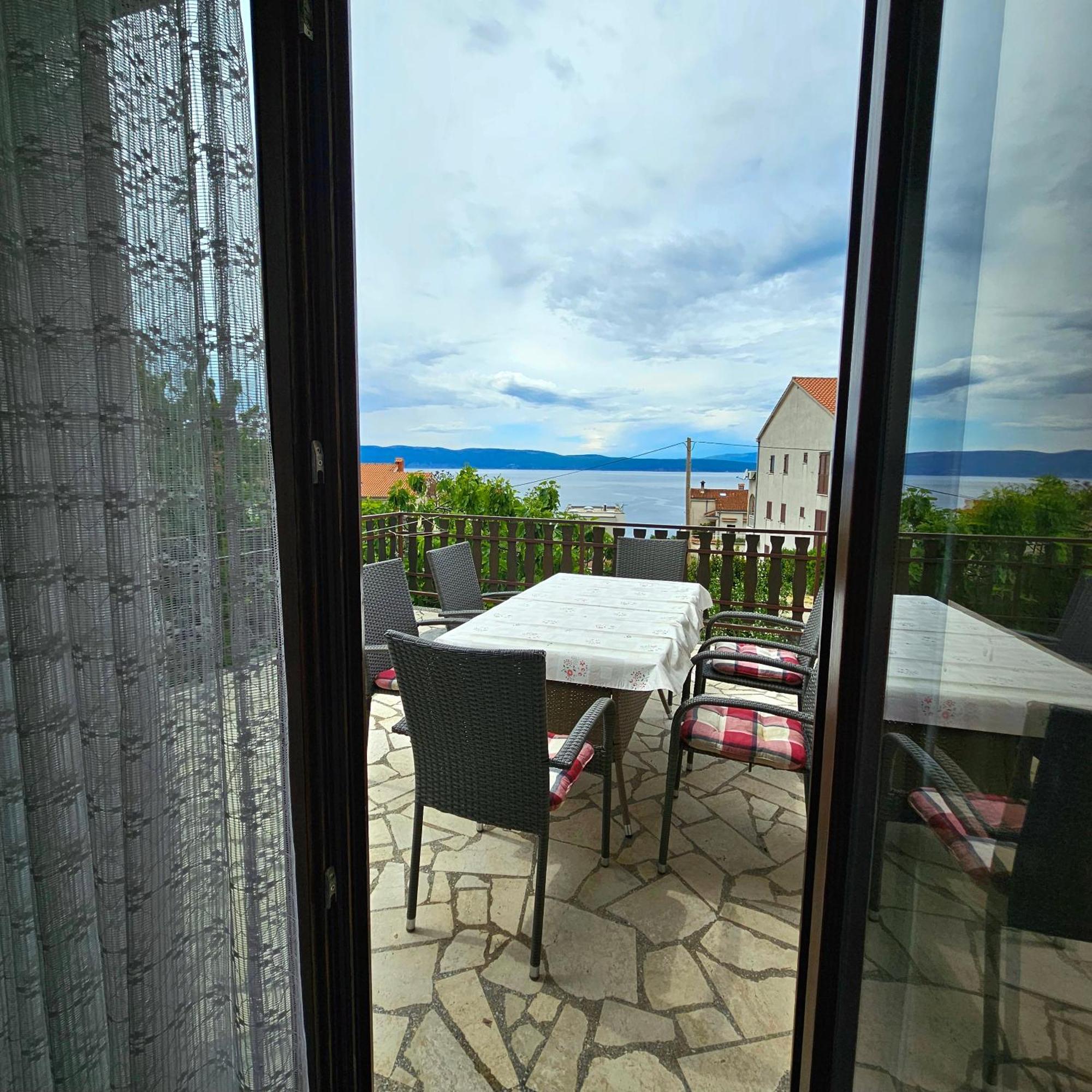Apartman Agava Njivice Luaran gambar