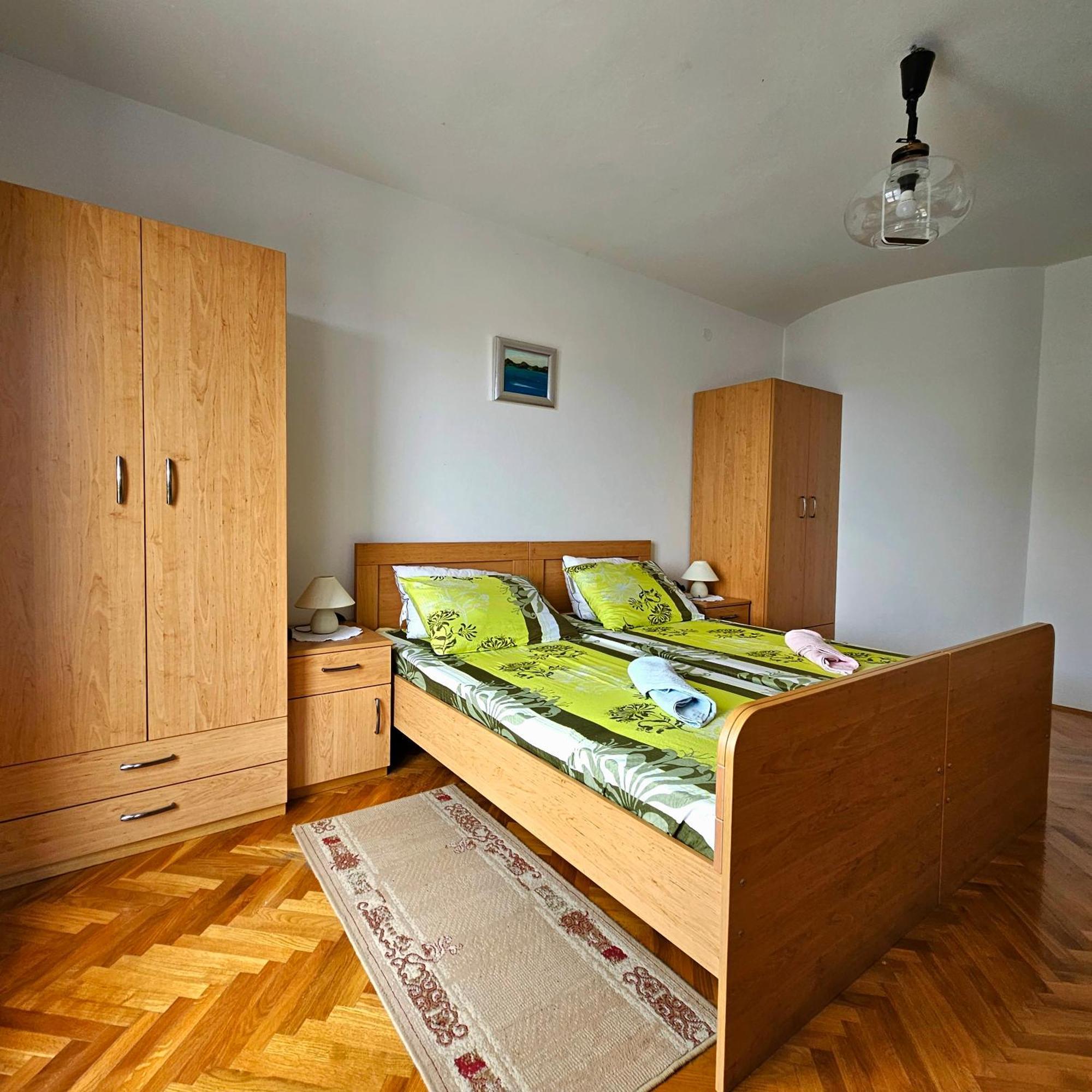 Apartman Agava Njivice Luaran gambar